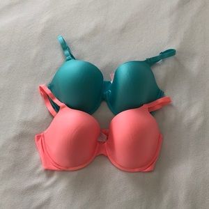 2 Victoria’s Secret perfect coverage bras 36DD